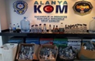 Alanya'da ocakbaşına sahte içki baskını