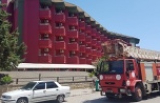 Alanya'da otelde korkutan yangın