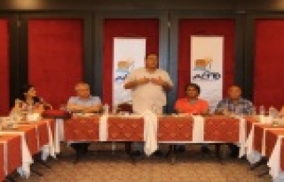 Alanyalı turizmcilerin ulaşım zirvesi