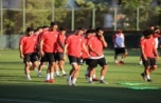 Alanyaspor sezonun ilk idmanını gerçekleştirdi