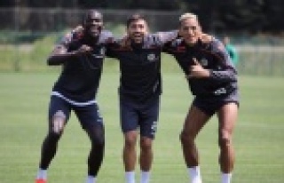 Alanyaspor'un neşesi yerinde