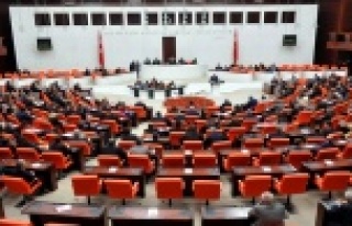 CHP ve MHP milletvekilleri arasında tartışma