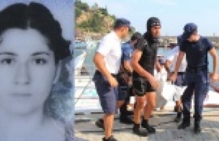 Deniz polisinin çabası genç kadını kurtarmaya...