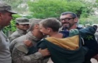 Drone ile yeri tespit edilen çocuk, ailesine teslim...