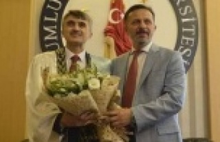 Gazipaşalı Profesör Rektör oldu