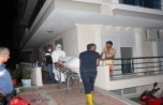 Kötü koku komşuları harekete geçirdi, yatağında...