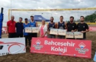 Takımımız Ordu'da şampiyon oldu