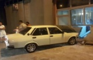 Ustasının aracını kaçırıp lokumcudan içeri...