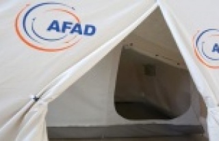 AFAD aile çadırları ve ihtiyaç malzemeleri deprem...
