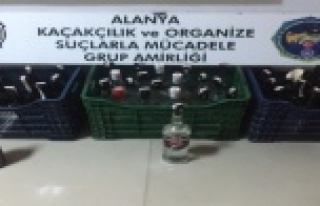 Alanya'da otelde kaçak içki ele geçirildi