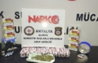 Alanya'da uyuşturucu baskını: 2 Ürdünlü...