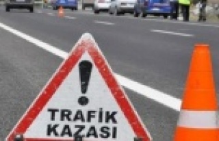 Alanya’da otomobile çarpan ehliyetsiz genç kız...