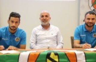 Alanyaspor'da çifte imza