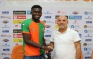 Alanyasporlu Sackey, Denizlispor'a kiralandı