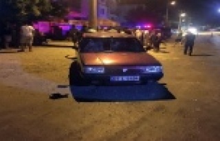 Antalya'da otomobil yayaya çarptı