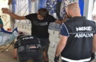 Antalya polisinden uyuşturucu operasyonu