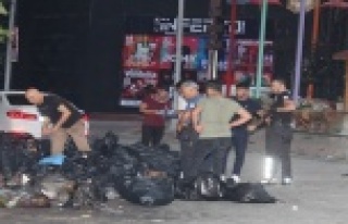 Eğlence merkezindeki kavgada silahlar konuştu: 3...