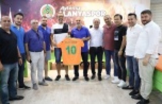 Haluk Levent'ten Alanyaspor'a ziyaret