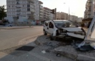Kumluca'da trafik kazası: 1 yaralı