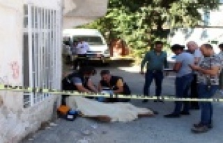 Ölüm sokakta yakaladı