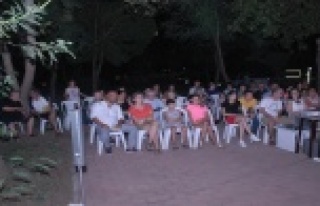 Sıcaklar Antalyalıları gece buluşturuyor