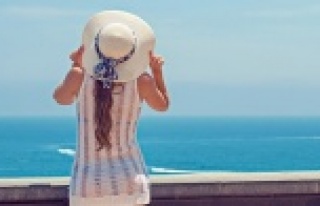 8 ayın turist lideri Antalya