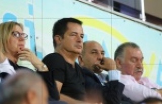 Acun Ilıcalı Alanya Fenerbahçe maçını izledi
