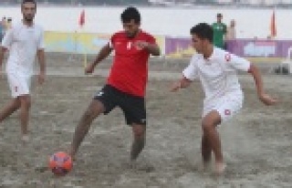 Alanya'da kumda futbol heyecanı başlıyor