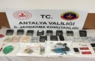 Alanya’da kredi kartı dolandırıcılığı: 4...