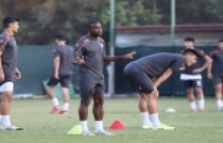 Alanyaspor’da Fenerbahçe maçı hazırlıkları...