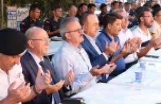 Bakan Çavuşoğlu, şehit Dinçer'in mevlidine...