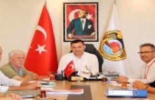 Başkan Yücel'den kitap fuarı'na davet