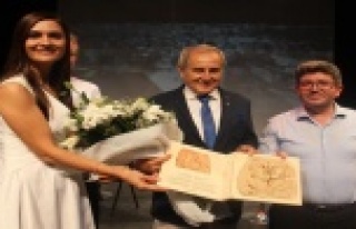 Devrim Erbil: Uygarlık bir kuştur bir kanadı sanat...