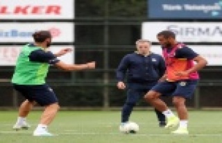 Fenerbahçe'de hazırlıklar tam gaz