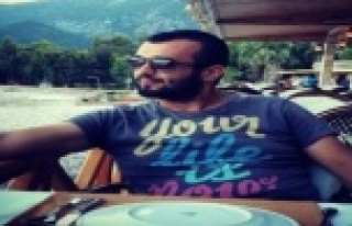 Otomobil eve çarptı: 1 ölü, 1 ağır yaralı var