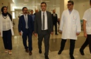 Rektör Kalan göreve hızlı başladı