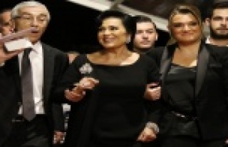 56'ıncı Altın Portakal'da kırmızı...