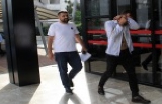 Alanya'da Polisi "sizinle görüşeceğiz"...