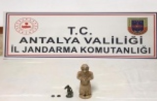 Antalya’da tarihi eser operasyonu