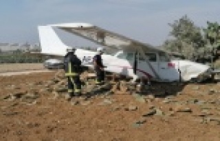 Eğitim uçağı kaza yaptı!