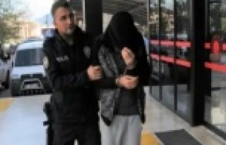 Alanya'da sigara vermedi diye bıçakladı