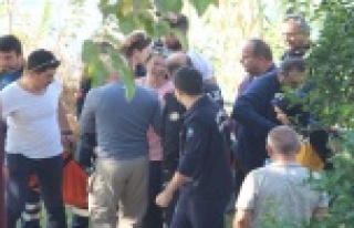 Anne, kızı fenalaşınca intihardan vazgeçti