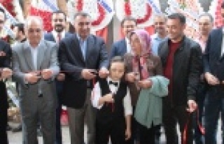 Avukat Yusuf Pakır'dan şık açılış