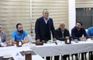 Bakan Çavuşoğlu Alanyaspor'u ziyaret etti