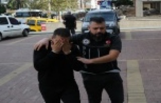 Otobüsten inen şüphelinin üzerinden uyuşturucu...