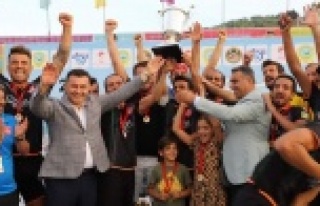 Plaj Futbolu'nda şampiyon Alanya Belediyespor...