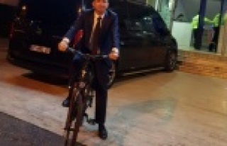 Alanya Belediye Başkan Vekili Tekin'in makam...