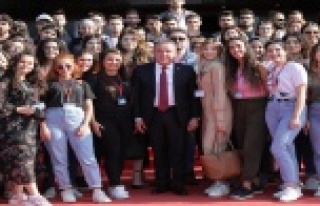 Lise mezunları 1 yıl daha toplu ulaşım indirimden...