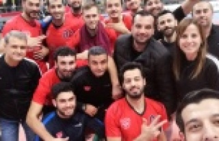 Alanya Belediyespor Tofaş'ı rahat geçti
