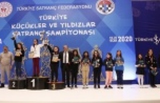 Türkiye Satranç Şampiyonasına Antalyalı sporcular...
